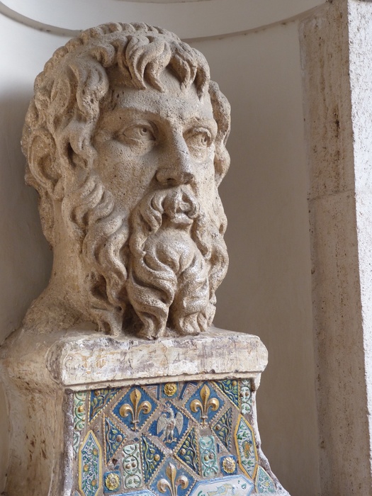 Bust Villa Courtyard