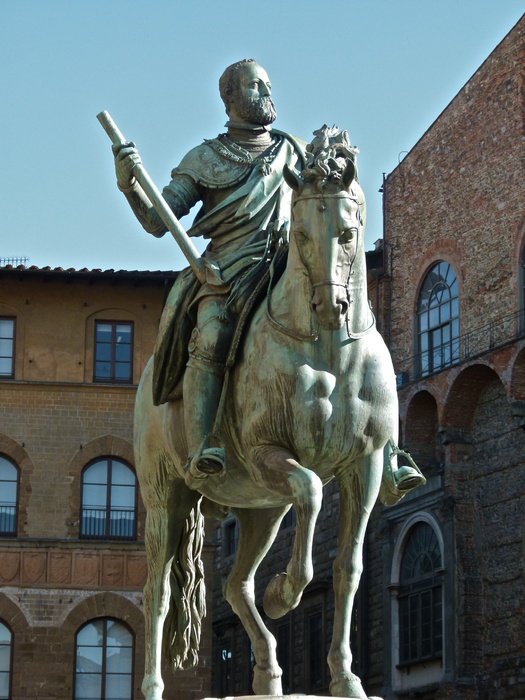 Cosimo I by Giambologna Erected in 1598 21