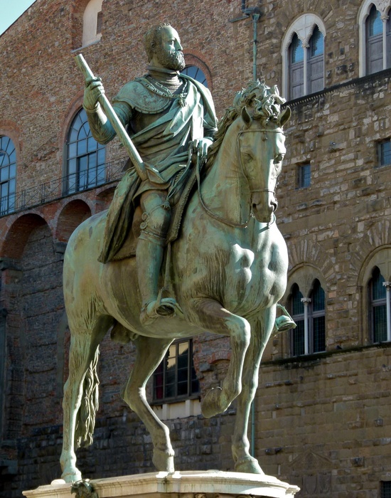 Cosimo I by Giambologna Erected in 1598 4