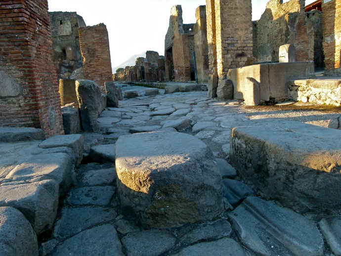 Pompeii street