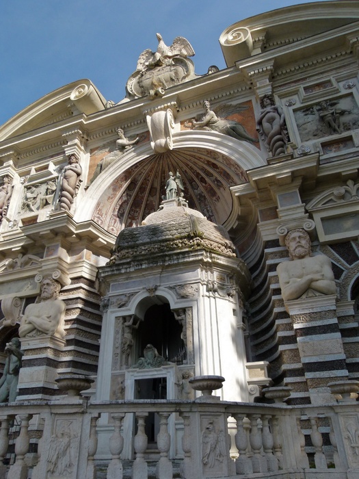 Villa D\\\'este Garden Fountain Organ 2