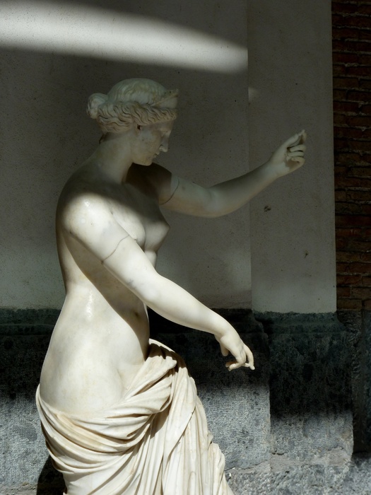 Aphrodite 6