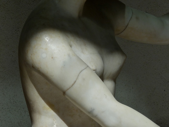 Aphrodite 7
