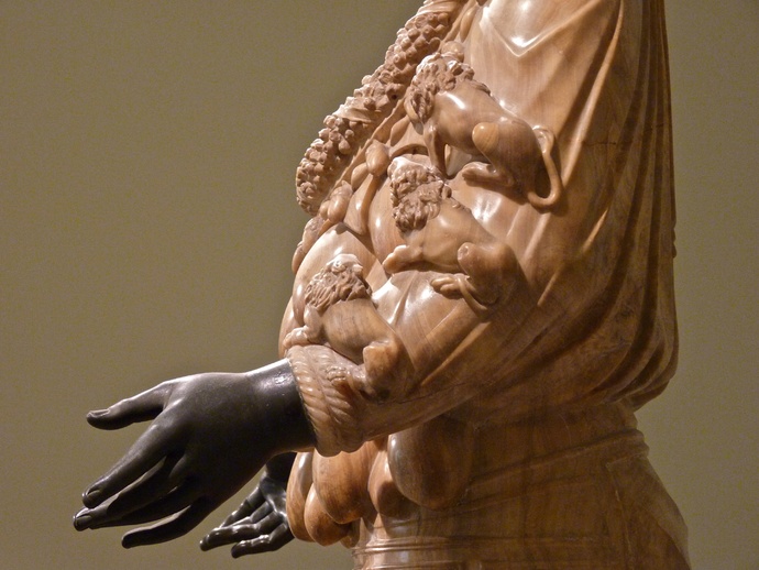 Artemis of Epheseus 8