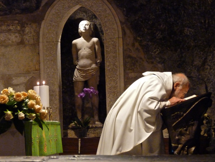 Celebrant & st Sebastian (1400)