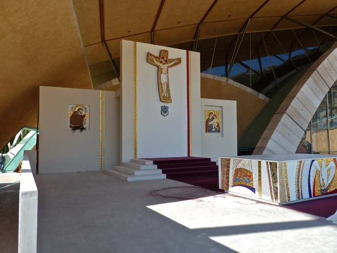 Chiesa di San Pio Exterior Altar 2