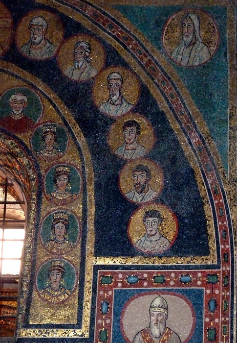 Entrance st Zeno Chapel Santa Prassede 13