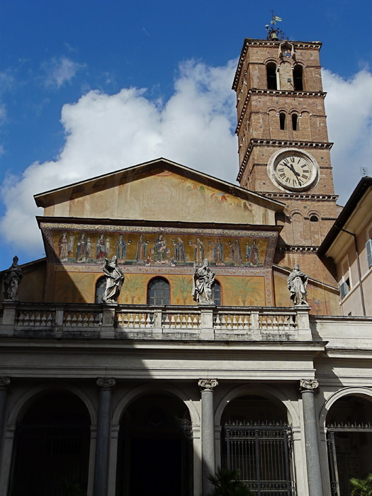 Facade Santa Maria in Trastevere 2