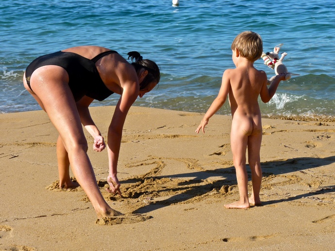 Mother & Son s Maria Castellabate