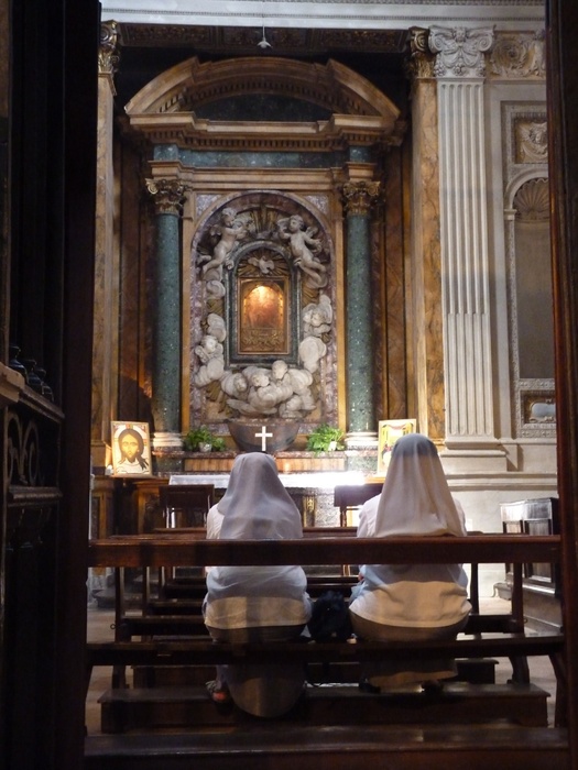 Nuns Santa Maria in Trastevere 2