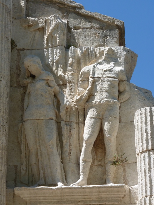 Triumphal Arch Gaulish Captives 9