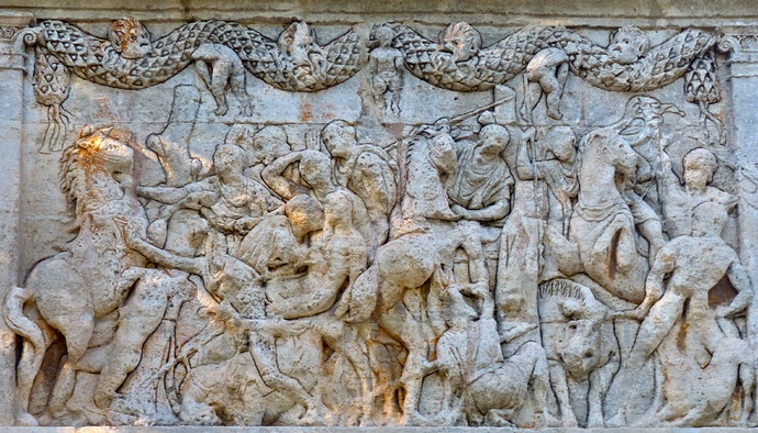 Triumphal Arch Glanum 10