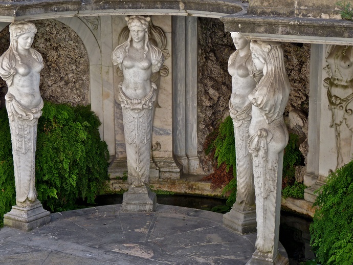 Villa Giulia Nympheum 9