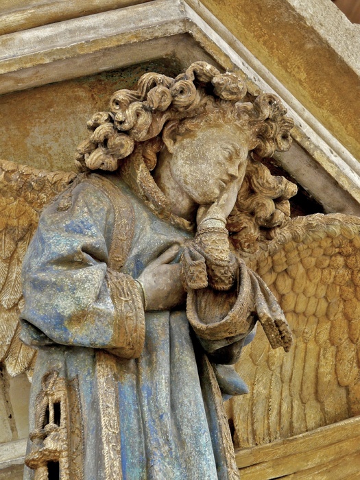 Angel Between Zachariah & Daniel 2