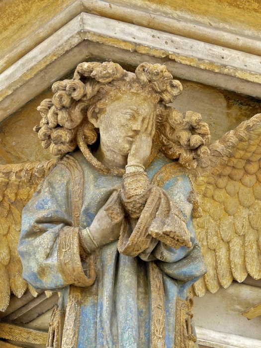 Angel Between Zachariah & Daniel 6