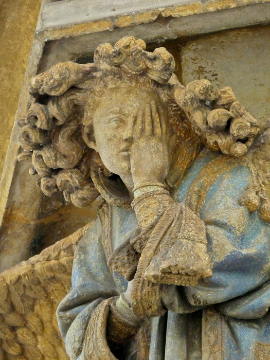 Angel Between Zachariah & Daniel