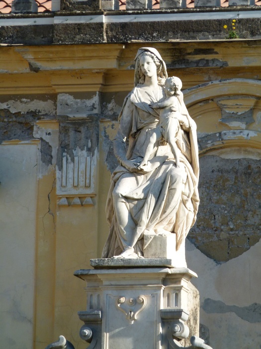 Chiostro Grande Madonna 2