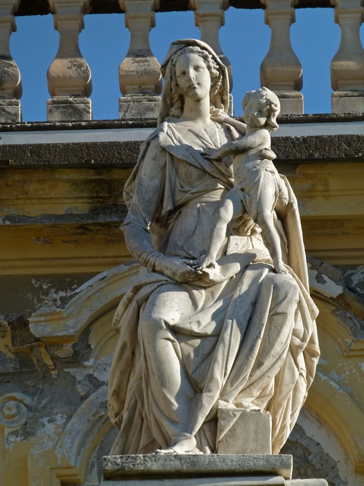 Chiostro Grande Madonna 8