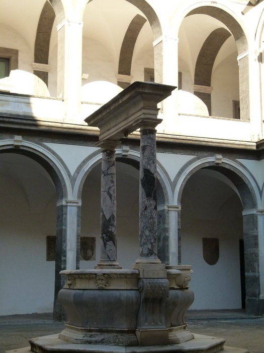 Cosimo Fanzago Chiostro Grande 18