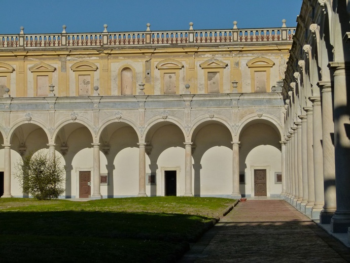 Cosimo Fanzago Chiostro Grande 4