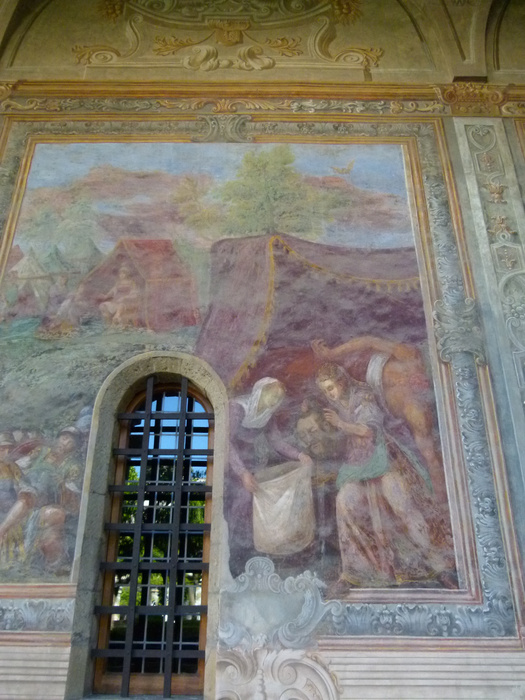 Chiostro di Santa Chiara 10