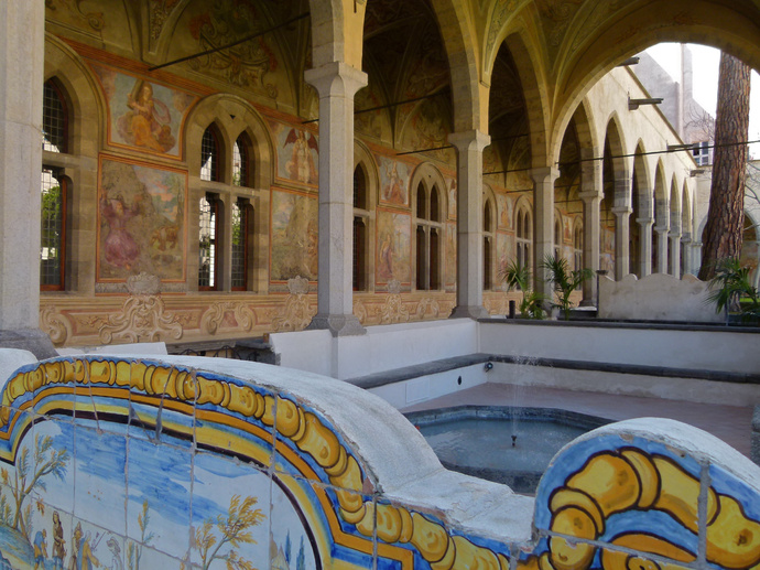 Chiostro di Santa Chiara 104