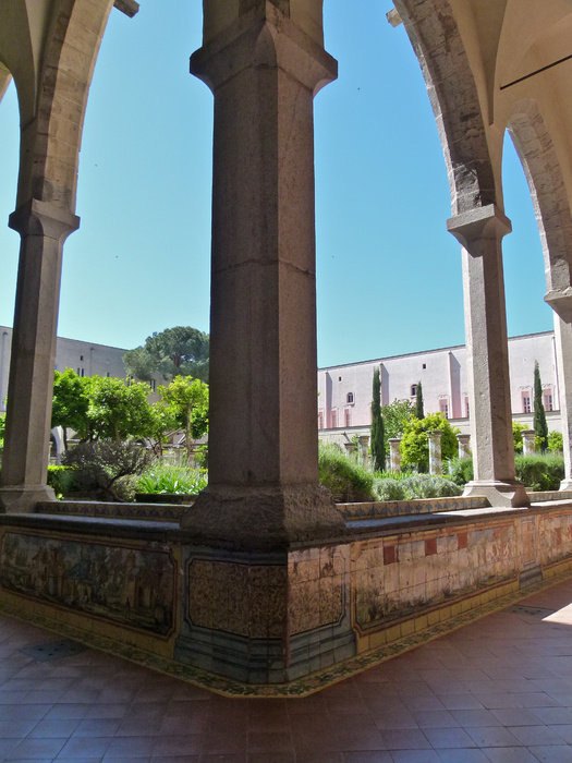 Chiostro di Santa Chiara 131