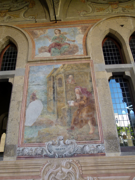 Chiostro di Santa Chiara 16