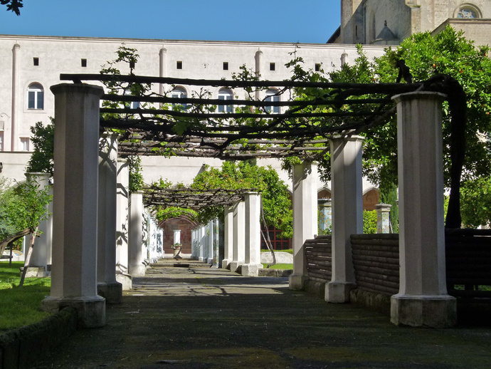 Chiostro di Santa Chiara 32