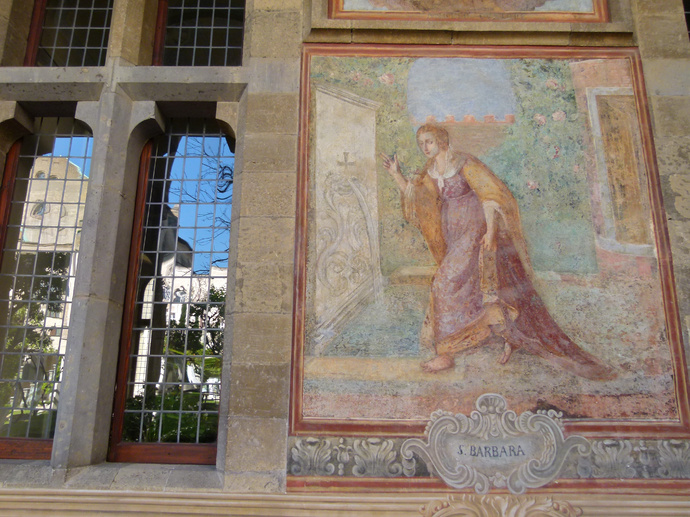 Chiostro di Santa Chiara 33