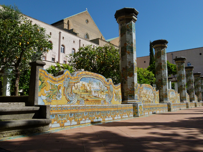 Chiostro di Santa Chiara 48