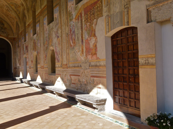 Chiostro di Santa Chiara 68